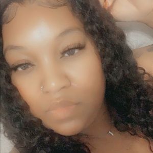 Meet your Posher, Brittney